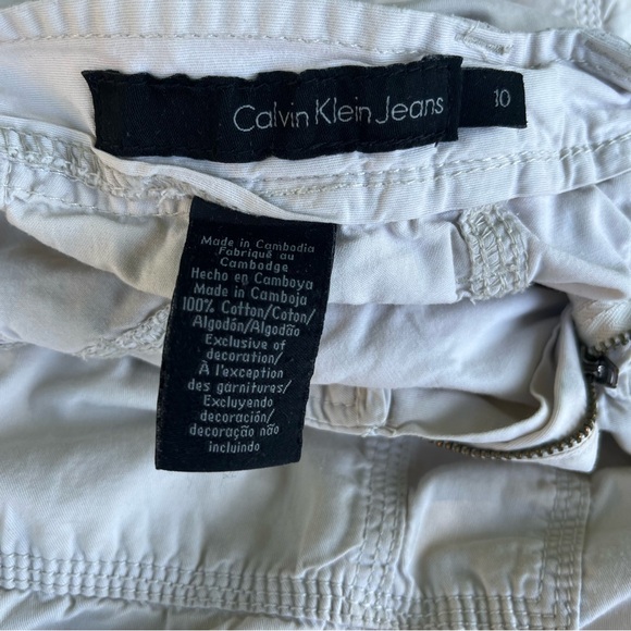 Calvin Klein Jeans Cargo Shorts Size 10 - Picture 6 of 6